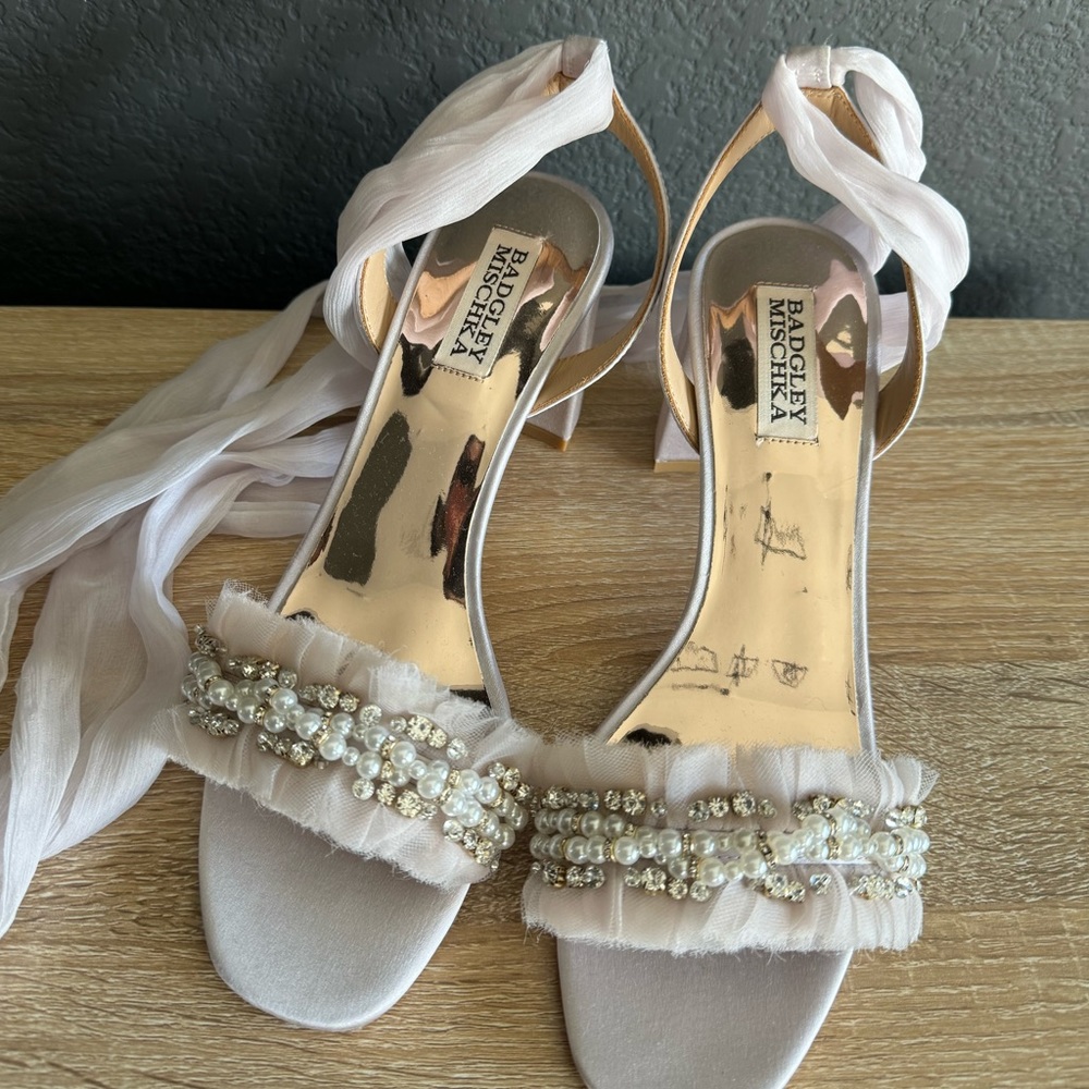 Badgley Mischka Women's Tana Heeled Sandal, size 7.5, soft lavender